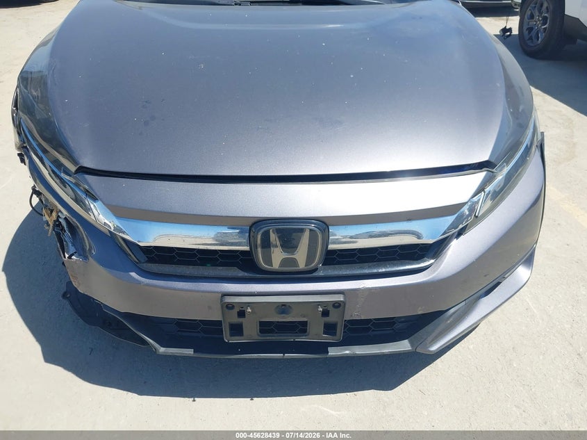 2018 Honda Clarity Plug-In Hybrid Touring VIN: JHMZC5F38JC008729 Lot: 45628439