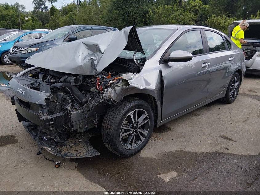 2023 Kia Forte, Front End, IAAI, VIN 3KPF24AD2PE527245 — photo 2
