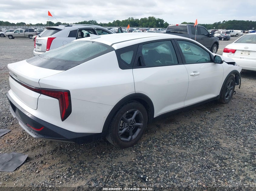 Vin: 3kpft4de3se074733, lot: 46126967, kia k4 lxs 20254