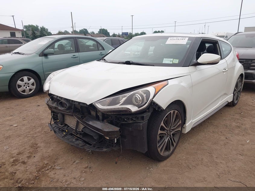 2016 Hyundai Veloster Turbo VIN: KMHTC6AE4GU273975 Lot: 45628589
