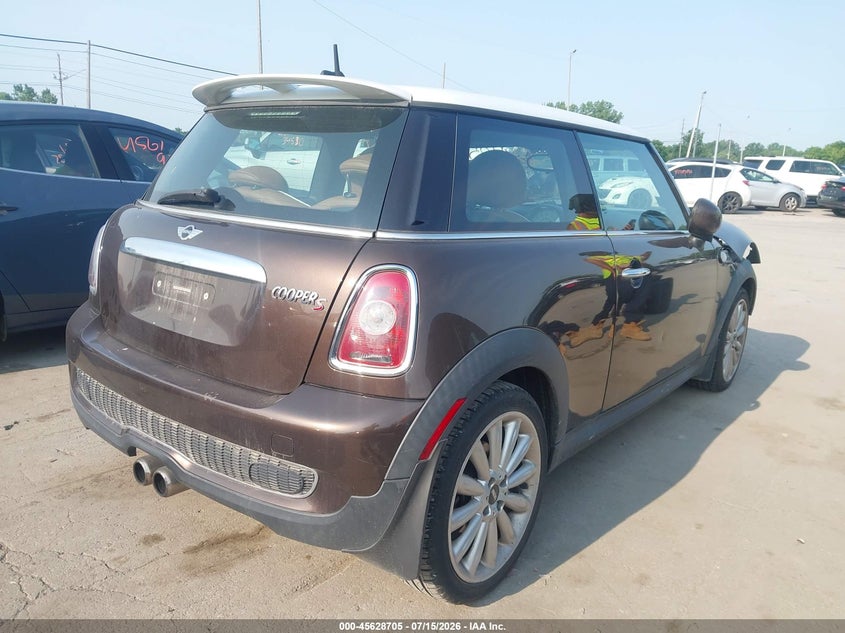 2010 MINI COOPER S auction photo 4