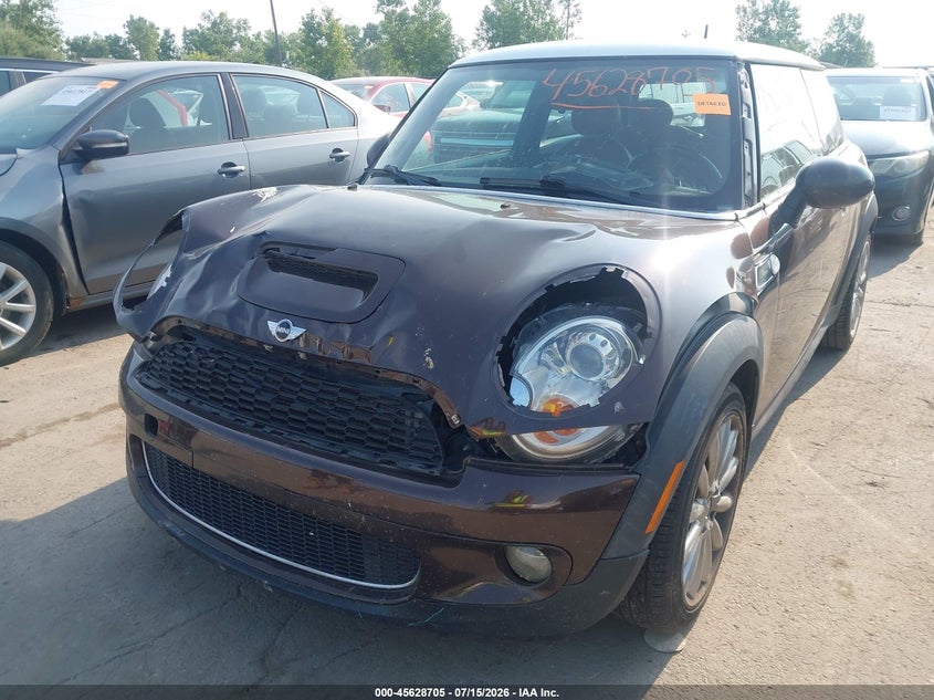 2010 MINI COOPER S auction photo 6