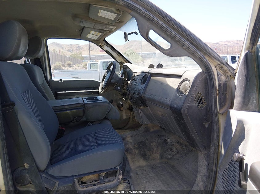 2012 FORD SUPER DUTY F-250 SRW auction photo 5