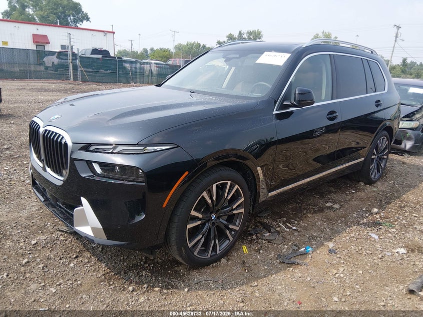 2024 BMW X7 auction photo 2