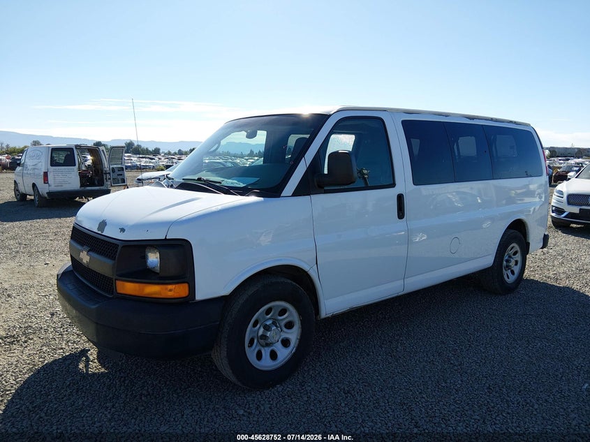 2011 CHEVROLET EXPRESS 1500 auction photo 2