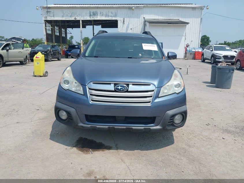 2013 SUBARU OUTBACK auction photo 6