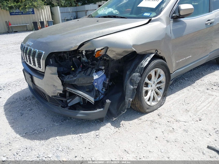 2019 JEEP CHEROKEE auction photo 6