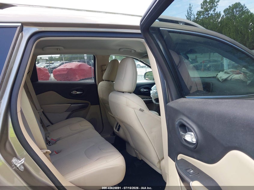 2019 JEEP CHEROKEE auction photo 8