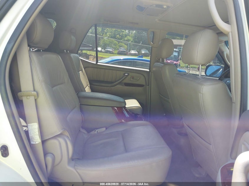 2006 Toyota Sequoia Limited V8 VIN: 5TDBT48A76S262320 Lot: 45628928