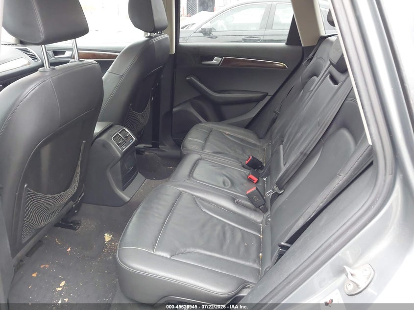 2010 AUDI Q5 auction photo 8