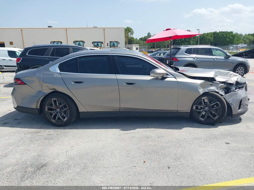 2026 BMW 530I xDrive VIN: WBA53FJ02TCV74372 Lot: 45628967