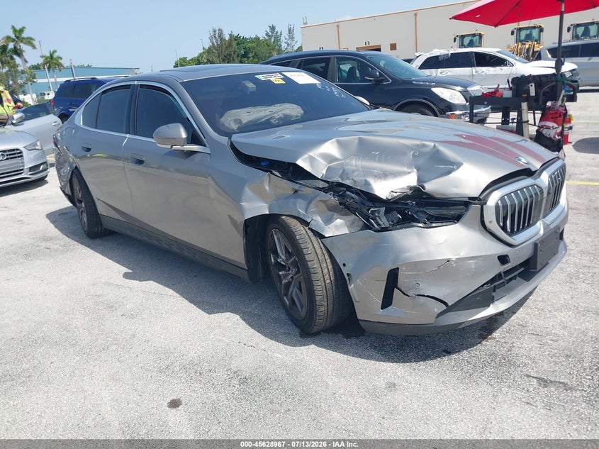 Vin: wba53fj02tcv74372, lot: 46127433, bmw 530i xdrive 2026 img_1