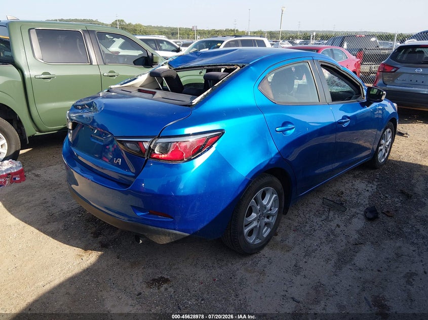 2016 SCION IA auction photo 4