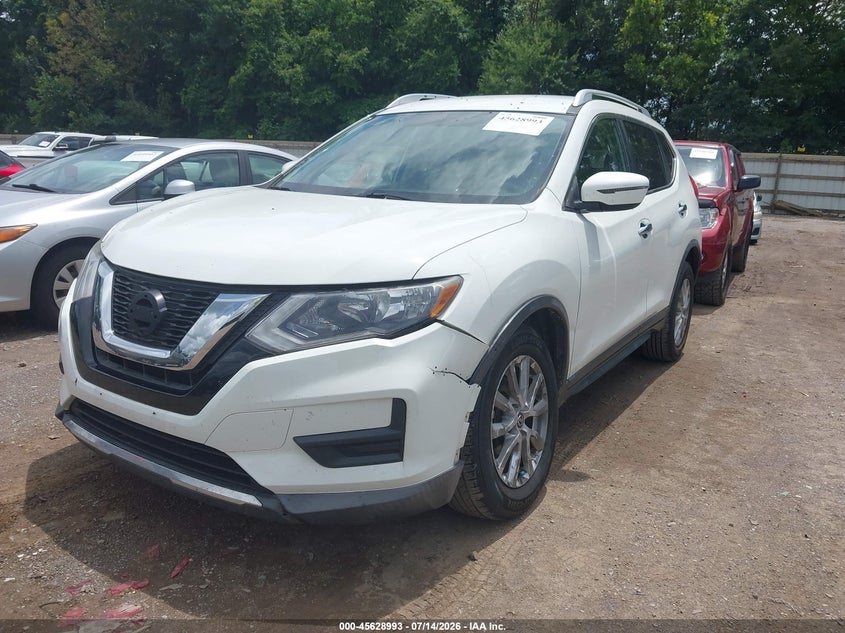 2017 Nissan Rogue, Left Front, IAAI, VIN KNMAT2MV1HP582075 — photo 2
