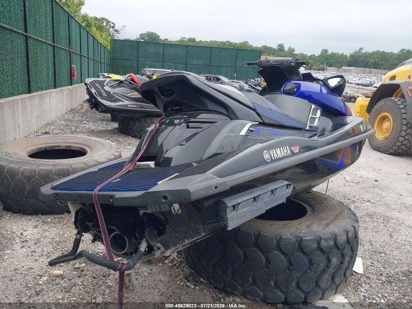 2014 YAMAHA FX-CRUISER SHO auction photo 4