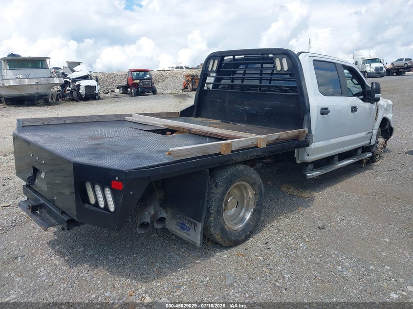 2019 FORD F-350 CHASSIS auction photo 4