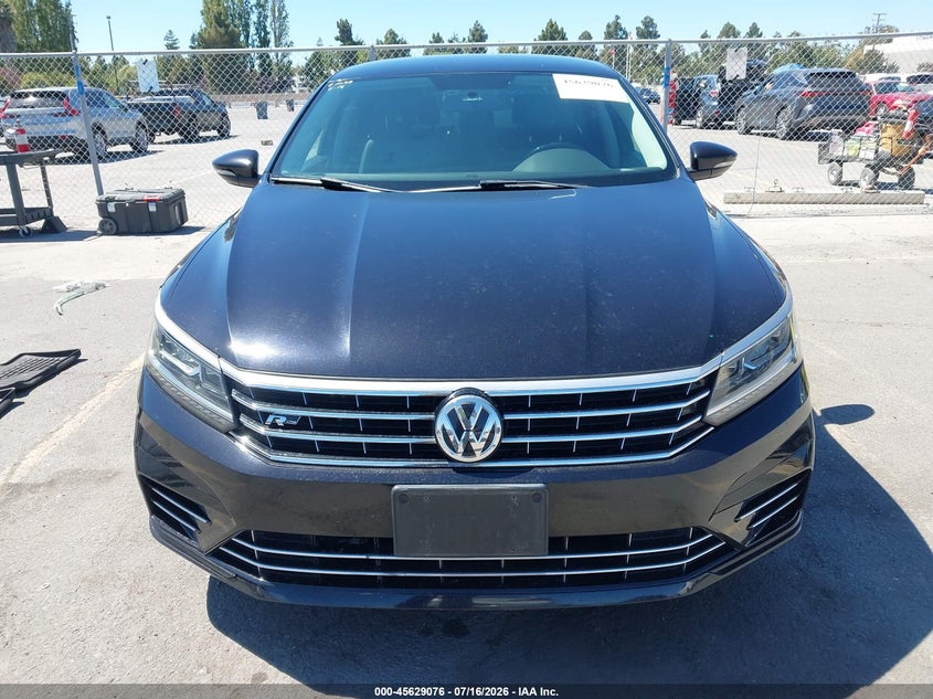 2018 Volkswagen Passat 2.0T R-Line/2.0T S VIN: 1VWAA7A31JC008916 Lot: 45629076