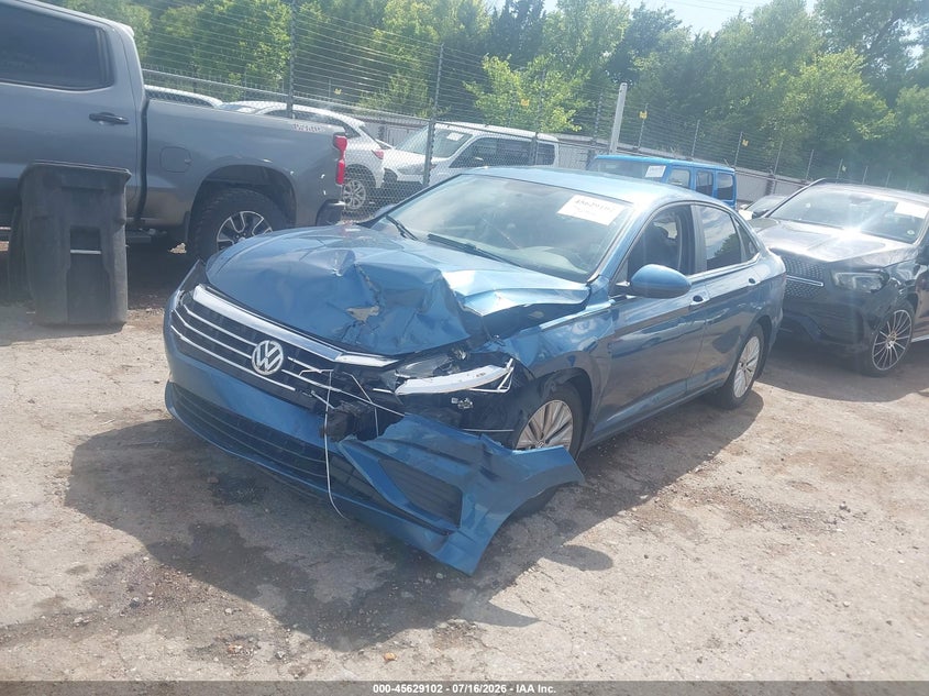 2019 VOLKSWAGEN JETTA auction photo 2