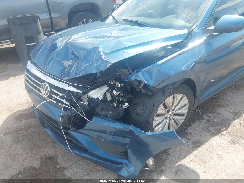 2019 VOLKSWAGEN JETTA auction photo 6