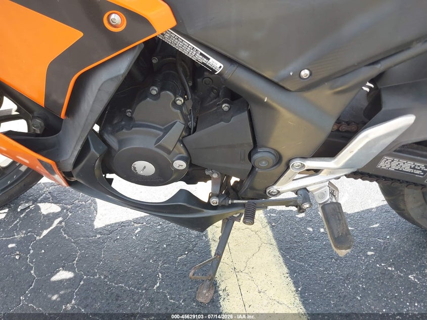 2016 Honda Cbr300 R VIN: MLHNC5101G5200467 Lot: 45629103