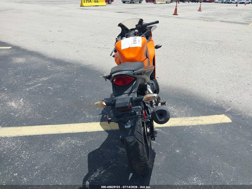 2016 HONDA CBR300 auction photo 6