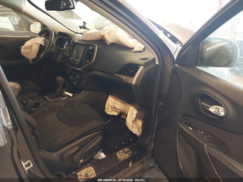 2015 JEEP CHEROKEE auction photo 5