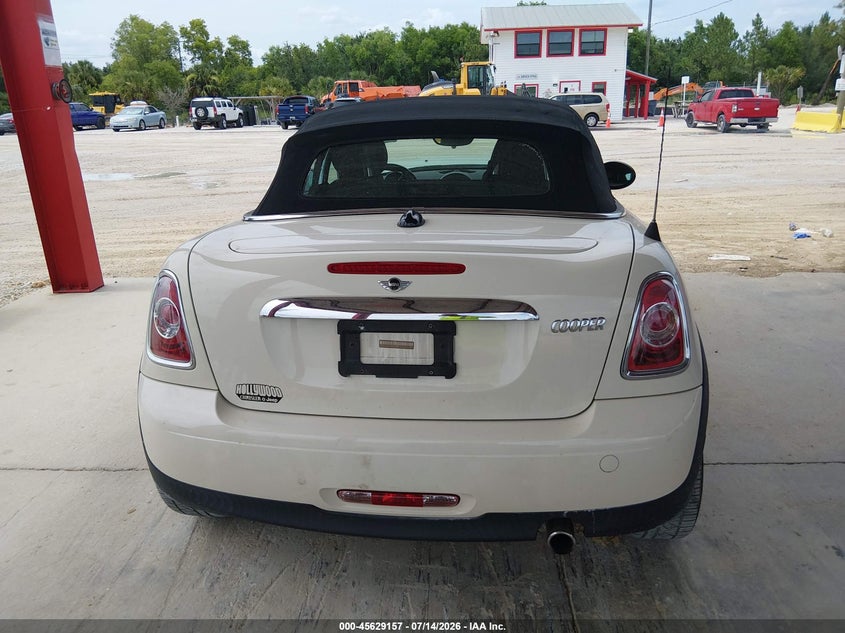 2015 Mini Roadster Cooper VIN: WMWSY1C57FT626065 Lot: 45629157