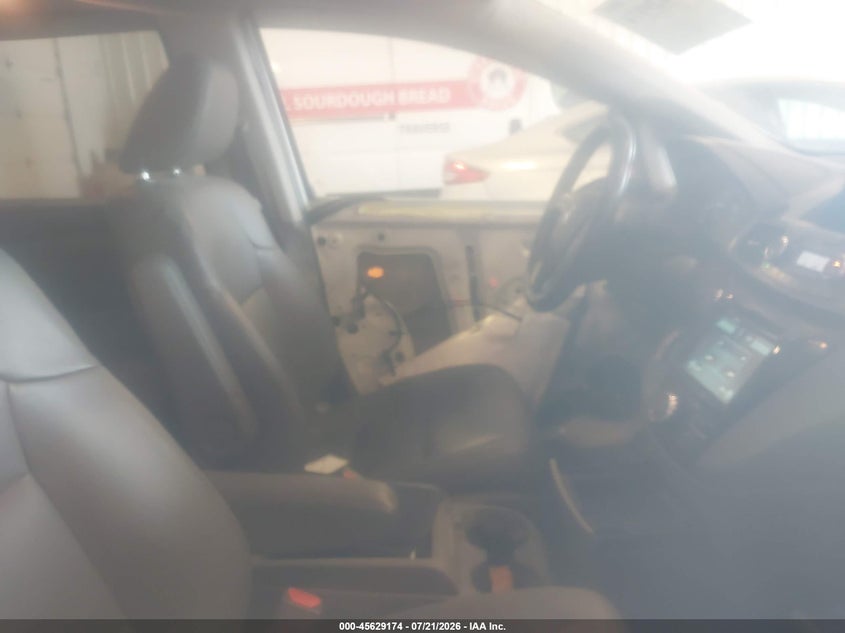 2014 HONDA ODYSSEY auction photo 5