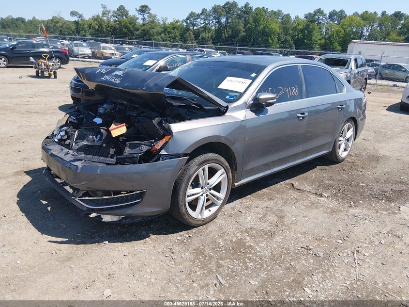 2014 VOLKSWAGEN PASSAT auction photo 2