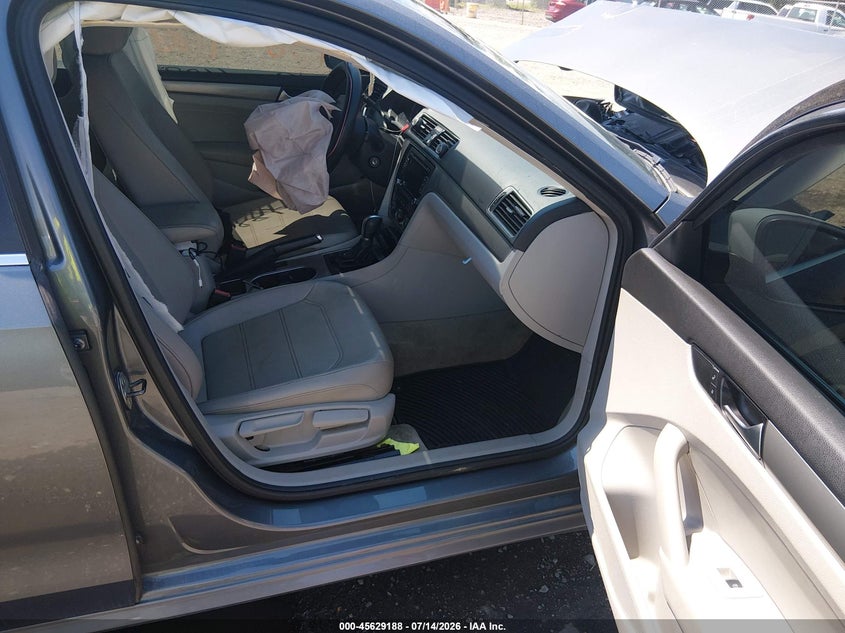 2014 VOLKSWAGEN PASSAT auction photo 5