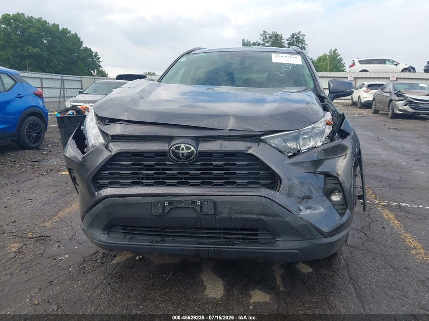 TOYOTA RAV4 - zdjecie 12