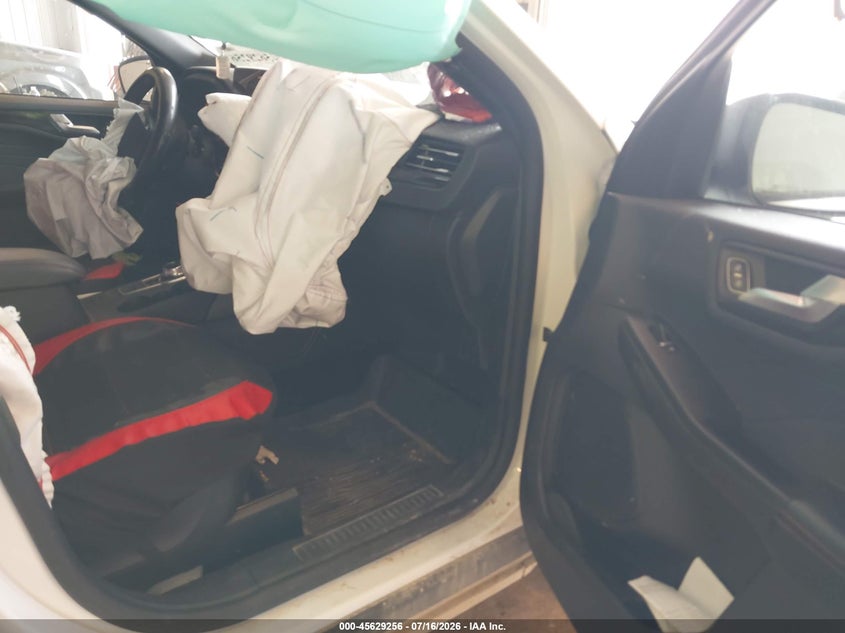 2025 FORD ESCAPE auction photo 5