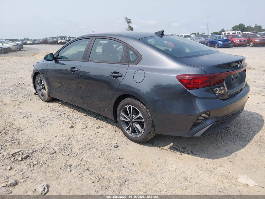 2023 KIA FORTE auction photo 3