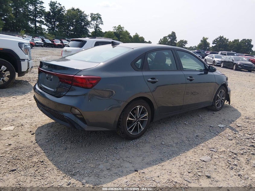 2023 KIA FORTE auction photo 4