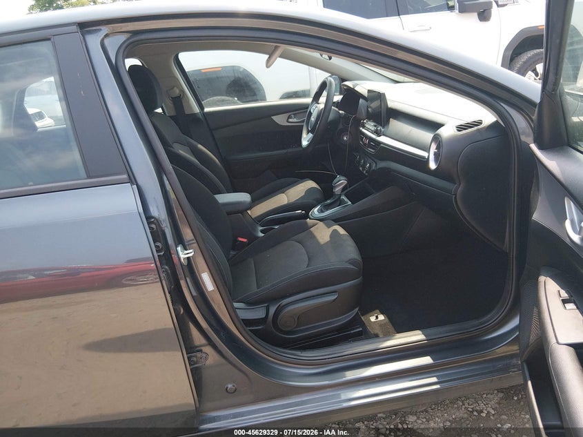 2023 KIA FORTE auction photo 5