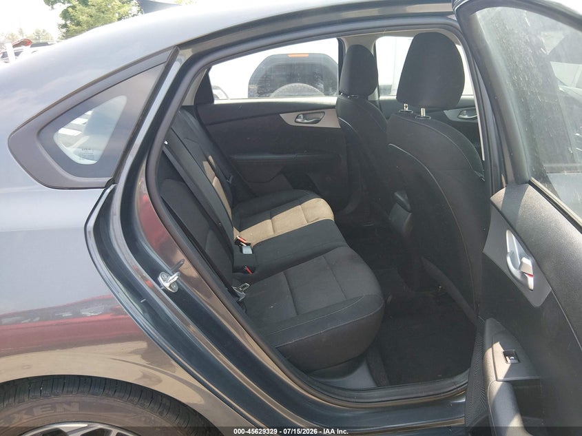 2023 KIA FORTE auction photo 8