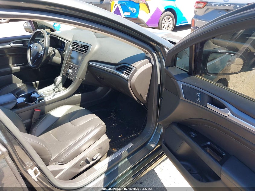 2015 FORD FUSION auction photo 5