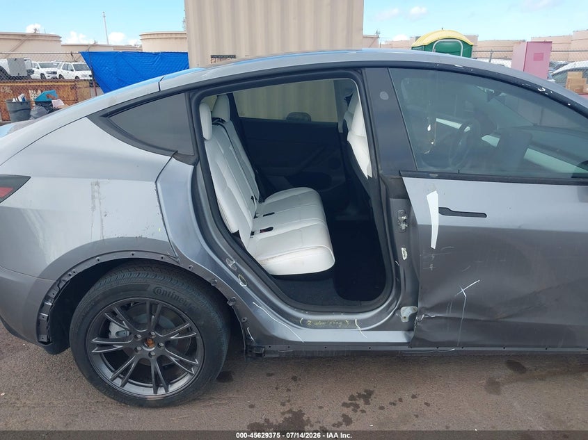 AtlanticExpress - Tesla Model Y