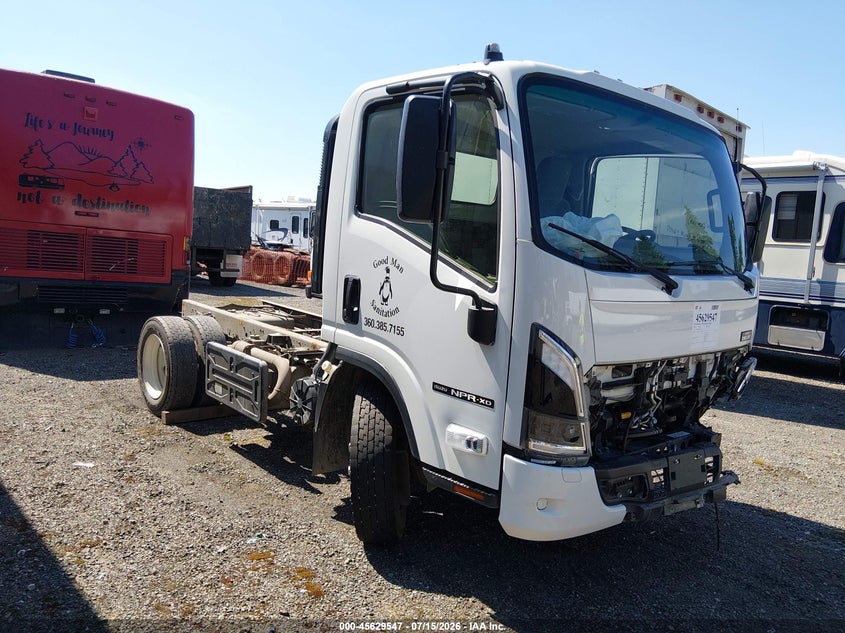 2025 ISUZU NPR VAN N/A