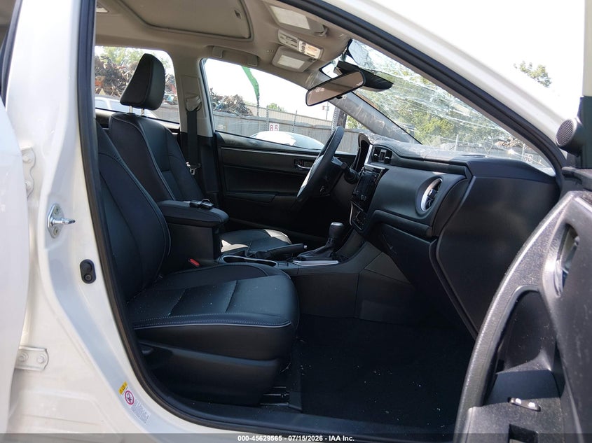 2017 TOYOTA COROLLA auction photo 5
