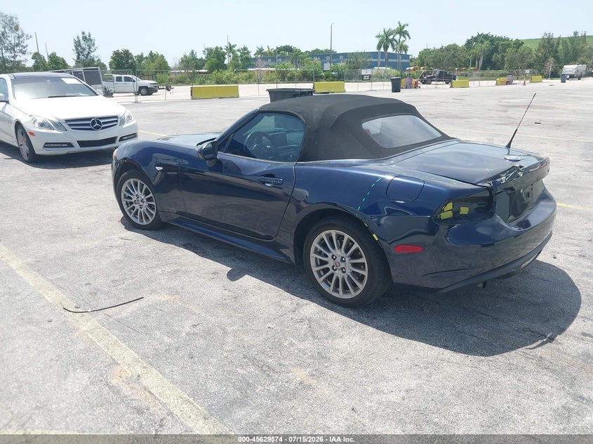 2018 FIAT 124 SPIDER auction photo 3