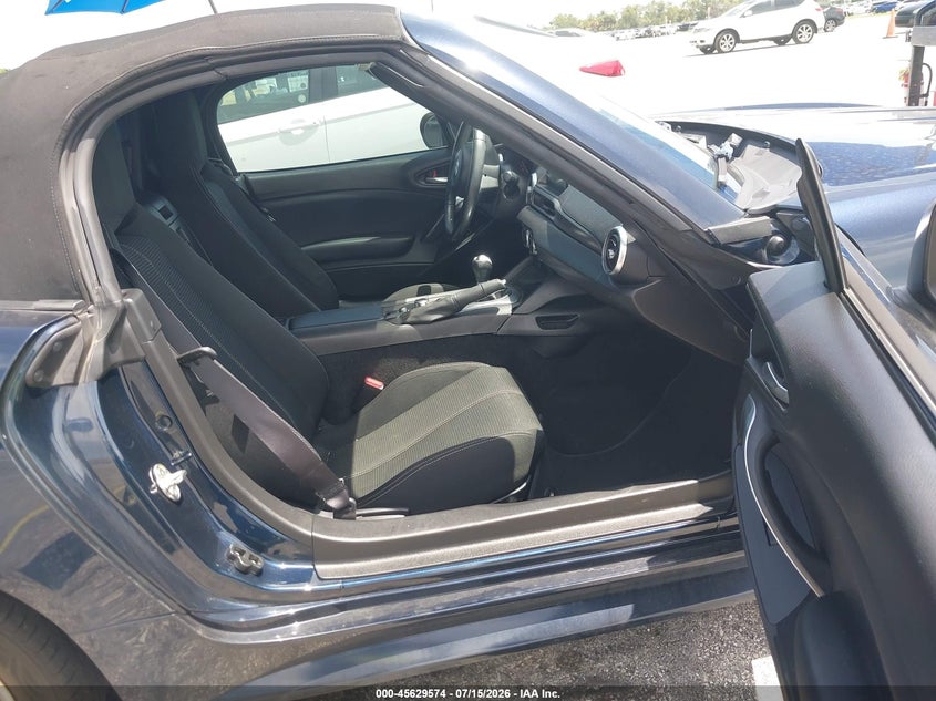 2018 FIAT 124 SPIDER auction photo 5