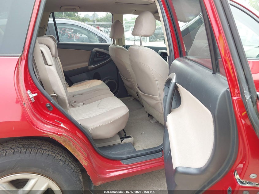 2006 TOYOTA RAV4 auction photo 8