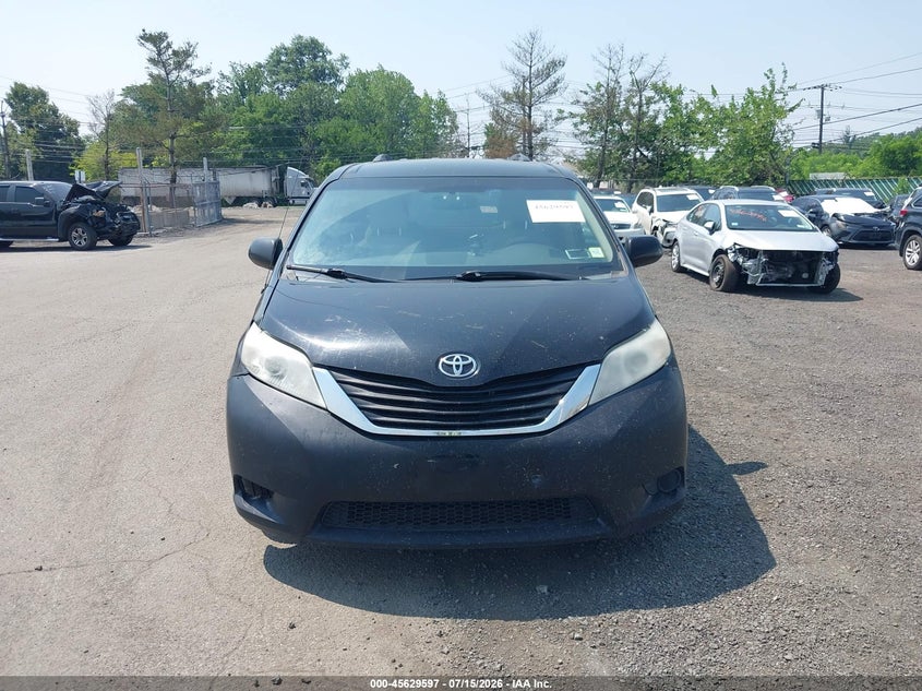 AtlanticExpress - Toyota Sienna