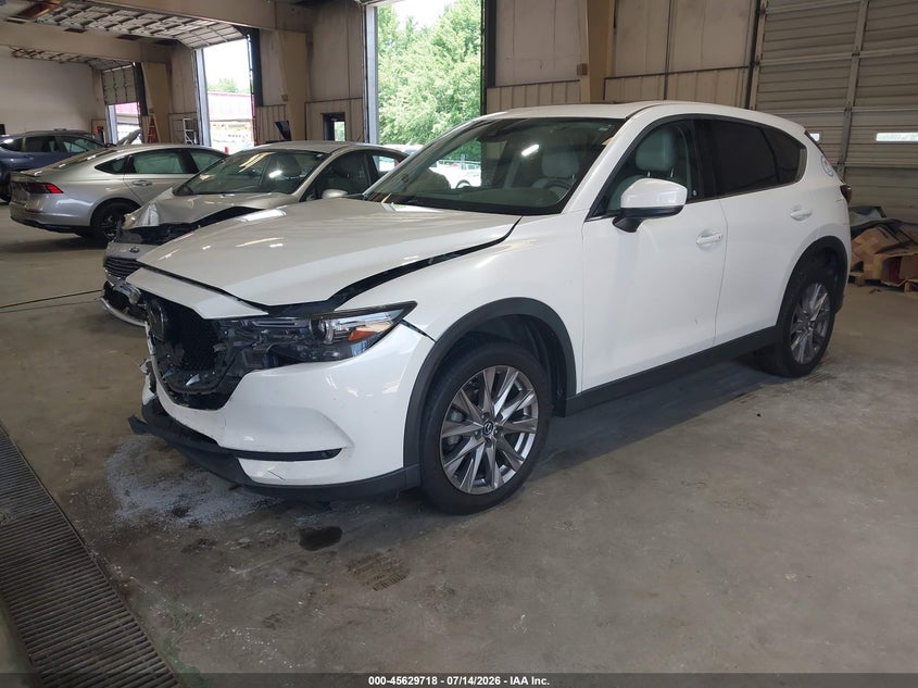 2020 Mazda CX-5, Front End, IAAI, VIN JM3KFADM8L0737081 — photo 2