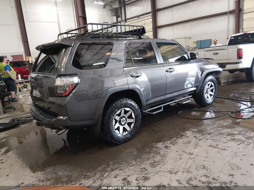 Vin: jtebu5jr9j5536341, lot: 46128238, toyota 4runner trd off road premium 20184