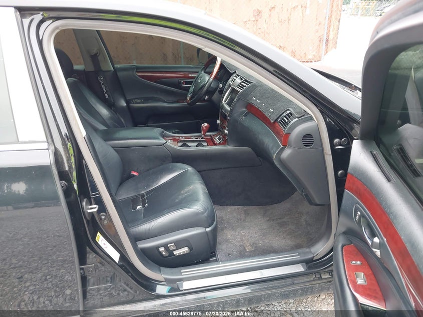 2007 LEXUS LS 460 auction photo 5