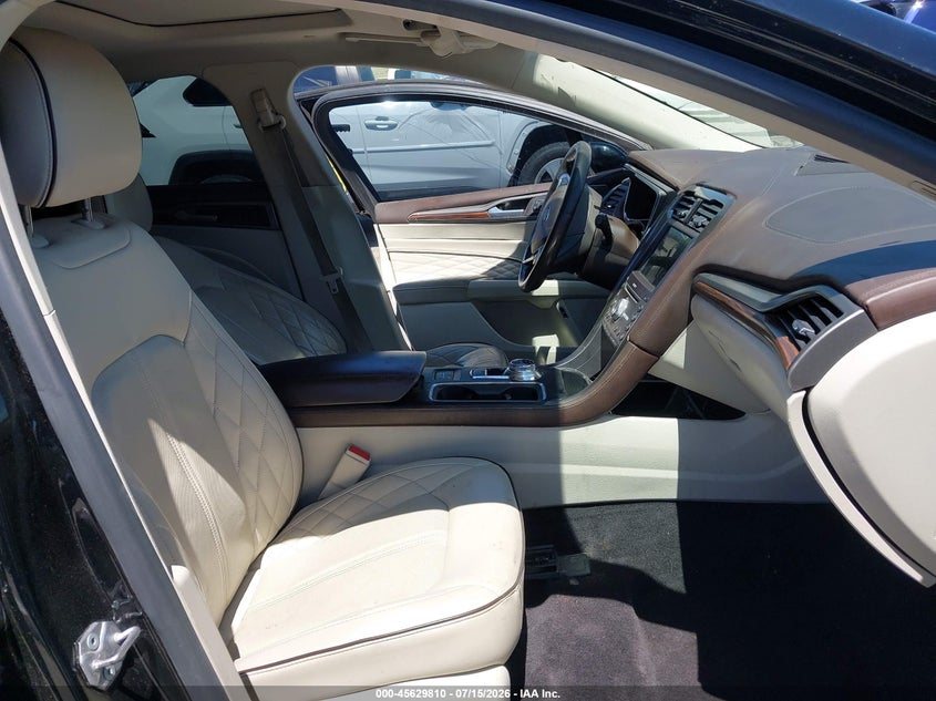 2017 FORD FUSION ENERGI auction photo 5