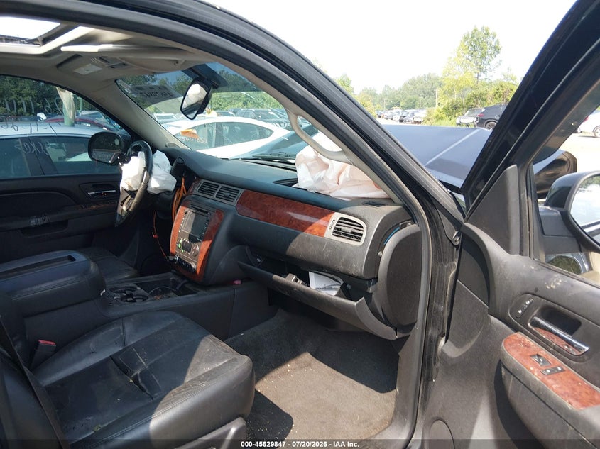 CHEVROLET TAHOE 2013 VIN 1GNSKBE02DR361066