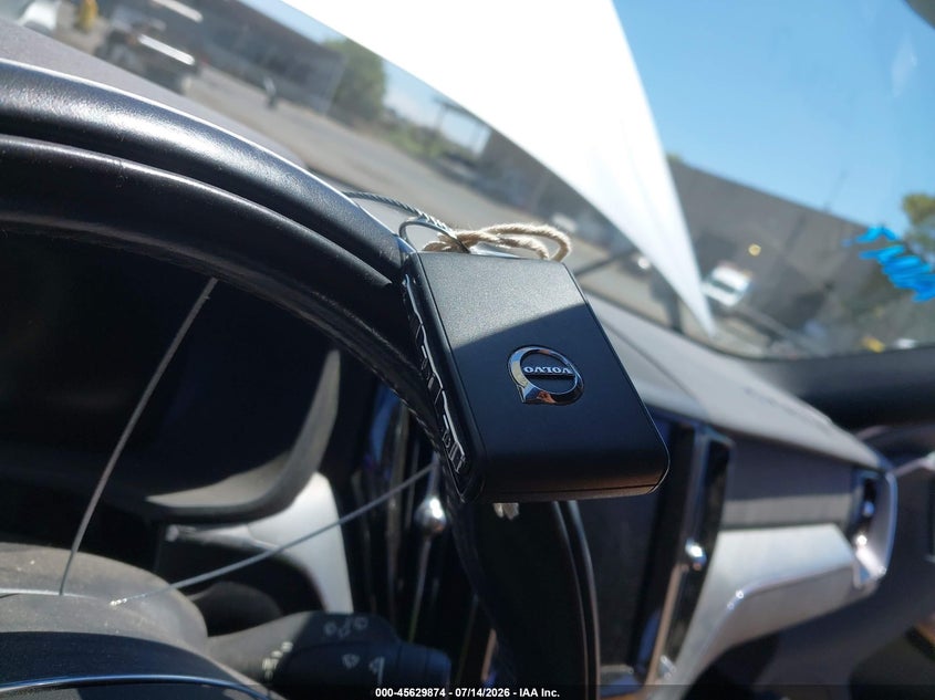 2018 Volvo Xc60 T6 Momentum VIN: LYVA22RK8JB111236 Lot: 45629874